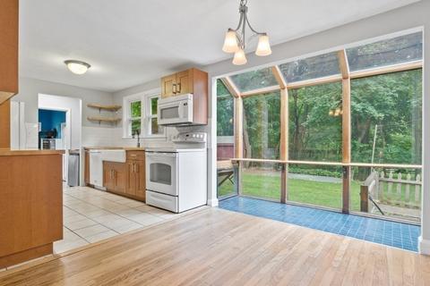 5 Thomas St, Walpole, MA 02081 photo 13