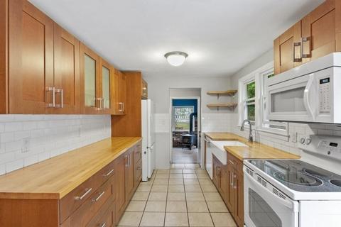 5 Thomas St, Walpole, MA 02081 photo 14