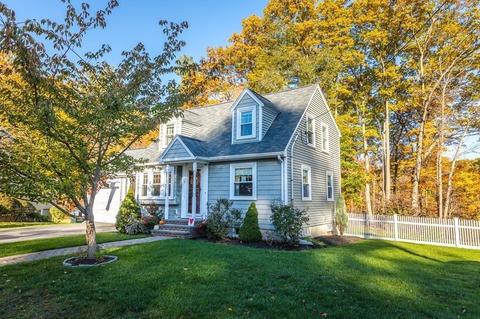 9 Robert St, Wakefield, MA 01880 photo 3