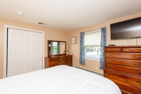 146 Willow St, Reading, MA 01867 photo 26