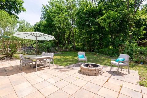 146 Willow St, Reading, MA 01867 photo 39