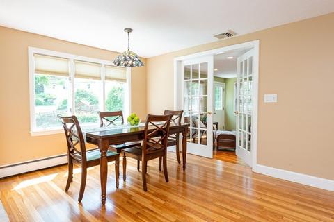 146 Willow St, Reading, MA 01867 photo 9