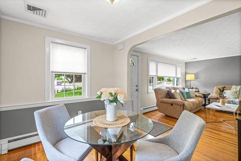 210 Lowell St, Reading, MA 01867 photo 11