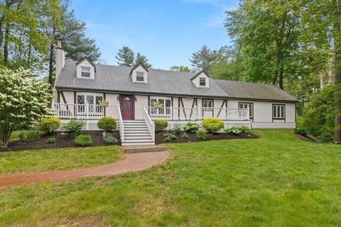 341 Locust St, Danvers, MA 01923 photo 2