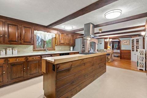 341 Locust St, Danvers, MA 01923 photo 3