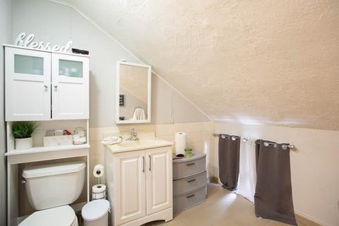 306 Division St, Fall River, MA 02721 photo 24