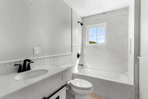 22 Barnstable St, Hull, MA 02045 photo 15