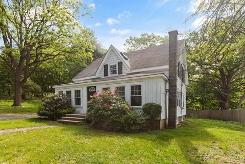 18 Shawmut Ave, Danvers, MA 01923 photo 2