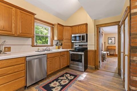 18 Shawmut Ave, Danvers, MA 01923 photo 7