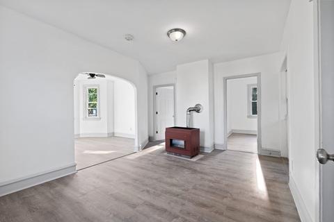 46 Hall St, Fall River, MA 02724 photo 21