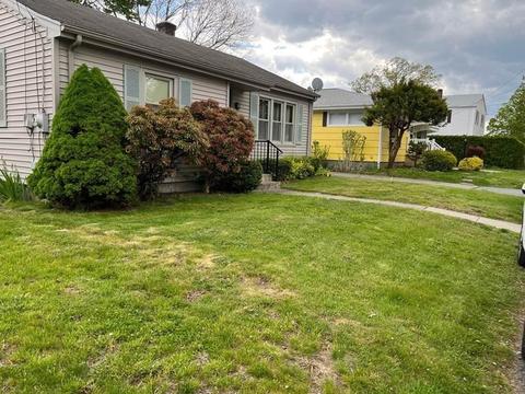 33 Morris St, Fall River, MA 02720 photo 2