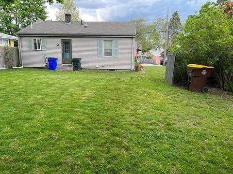 33 Morris St, Fall River, MA 02720 photo 3