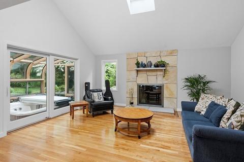 6 Breezy Point Rd, Acton, MA 01720 photo 18