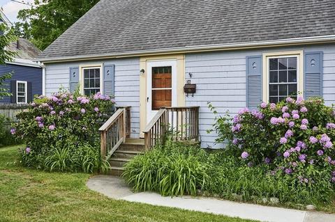 36 Clark St, Easthampton, MA 01027 photo 2