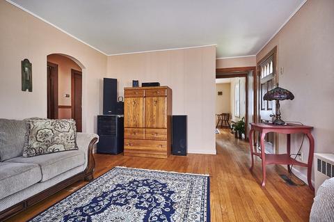 36 Clark St, Easthampton, MA 01027 photo 4