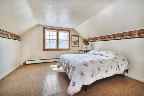 36 Clark St, Easthampton, MA 01027 photo 18