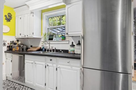 32 Baxter St, Worcester, MA 01602 photo 13