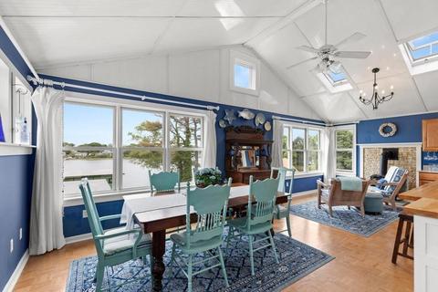 496 Washington St, Gloucester, MA 01930 photo 1