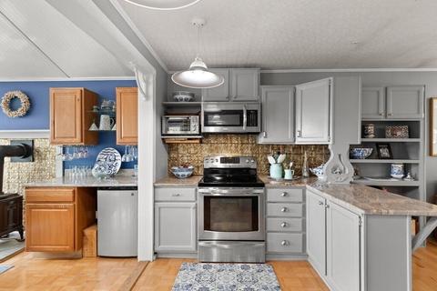 496 Washington St, Gloucester, MA 01930 photo 15