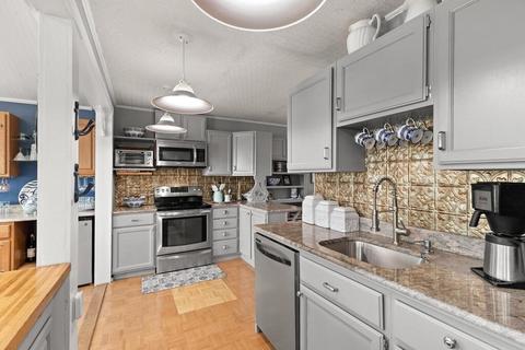 496 Washington St, Gloucester, MA 01930 photo 12