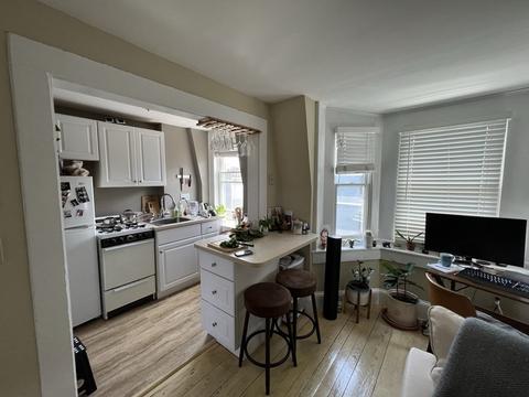 464 E 3rd St, Boston, MA 02127 photo 3