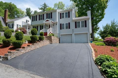 2 Weetamoe St, Worcester, MA 01602 photo 4