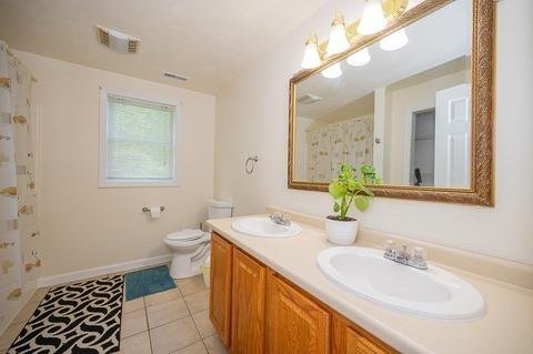 2 Weetamoe St, Worcester, MA 01602 photo 21
