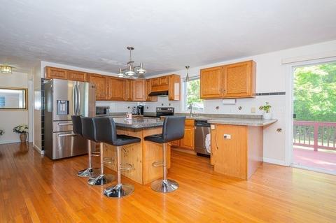 2 Weetamoe St, Worcester, MA 01602 photo 9