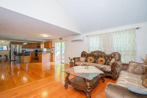 2 Weetamoe St, Worcester, MA 01602 photo 5