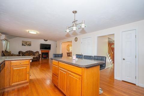 2 Weetamoe St, Worcester, MA 01602 photo 7