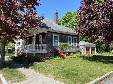 54 Spring St, Fairhaven, MA 02719 photo 3