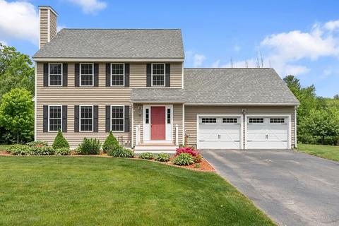 70 Fox Run Dr, Ayer, MA 01432 photo 1