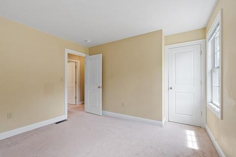 70 Fox Run Dr, Ayer, MA 01432 photo 20