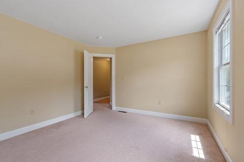 70 Fox Run Dr, Ayer, MA 01432 photo 23