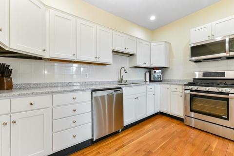122 Day St #3, Jamaica Plain, MA 02130 photo 2