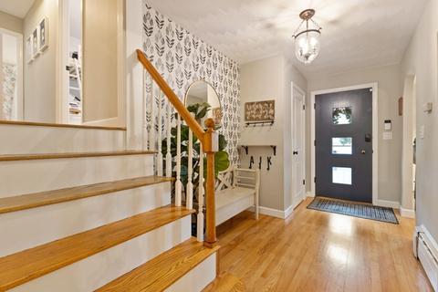 46 Putnam Rd, Reading, MA 01867 photo 8