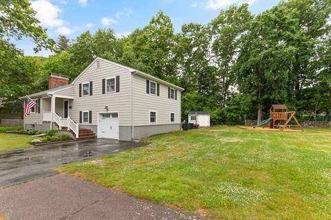 46 Putnam Rd, Reading, MA 01867 photo 3