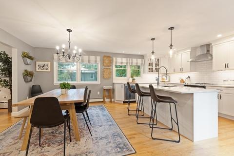 46 Putnam Rd, Reading, MA 01867 photo 1