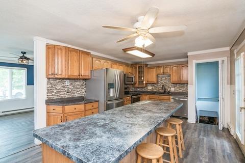 160 Vincent St, Springfield, MA 01129 photo 5