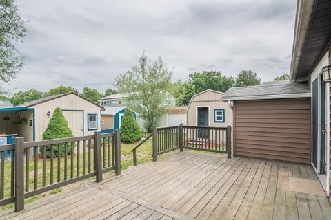 160 Vincent St, Springfield, MA 01129 photo 22