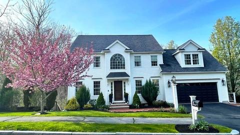 10 Cory Ln, Reading, MA 01867 photo 1