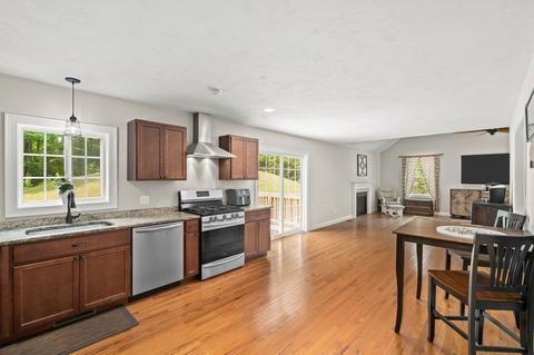 73 Emery Rd, Townsend, MA 01469 photo 6