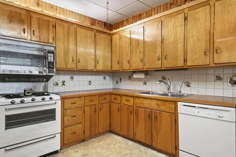 71 Pine St, Lowell, MA 01851 photo 14