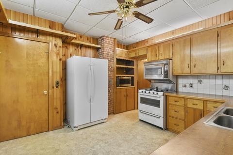 71 Pine St, Lowell, MA 01851 photo 13