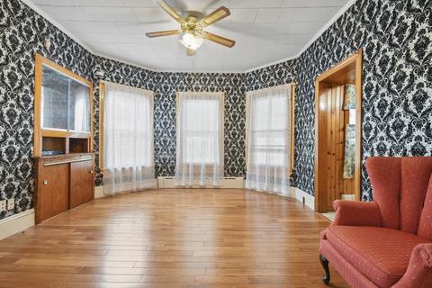 71 Pine St, Lowell, MA 01851 photo 9