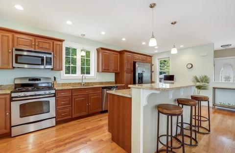 10 Maple Way, Wakefield, MA 01880 photo 9