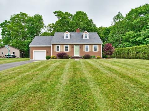 880 Montgomery St, Fall River, MA 02720 photo 2