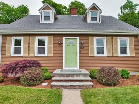 880 Montgomery St, Fall River, MA 02720 photo 4