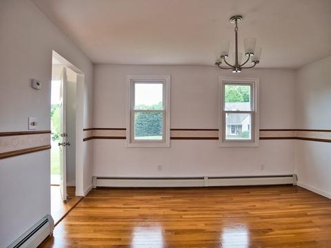 880 Montgomery St, Fall River, MA 02720 photo 9