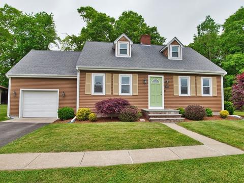 880 Montgomery St, Fall River, MA 02720 photo 1